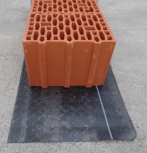 Membrane for under bricks 20x25M
